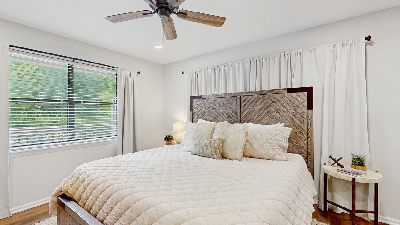 Photo of Bedroom in Sylva