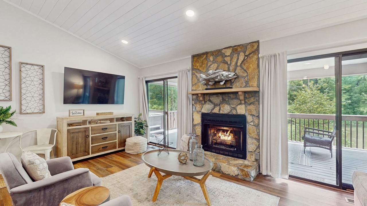 Photo of Livingroom in Sylva