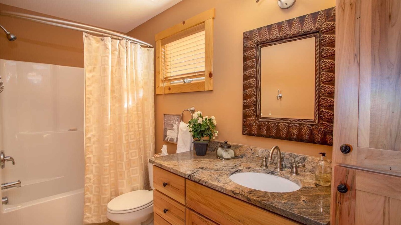 Photo of Bathroom in Beech Mountain