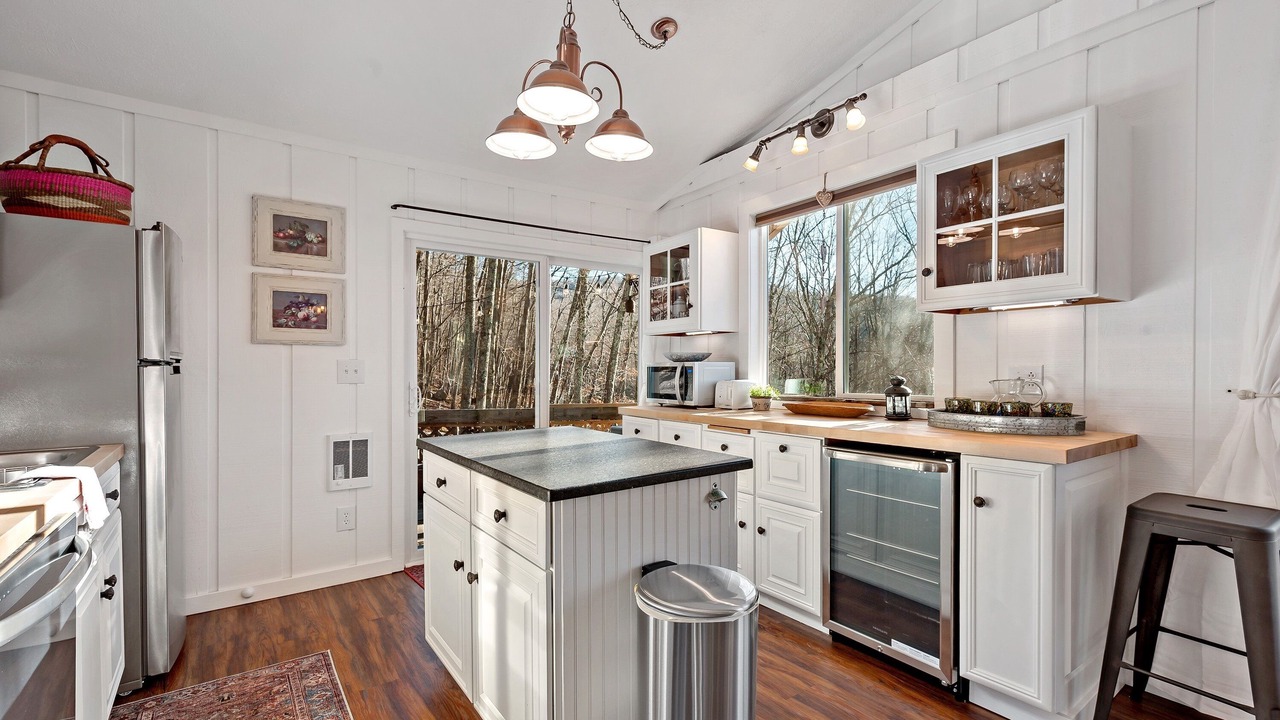 Photo of Kitchen in Beech Mountain