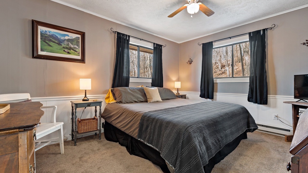 Photo of Bedroom in Beech Mountain