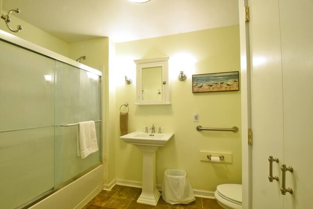 Photo of Bathroom in Morehead City