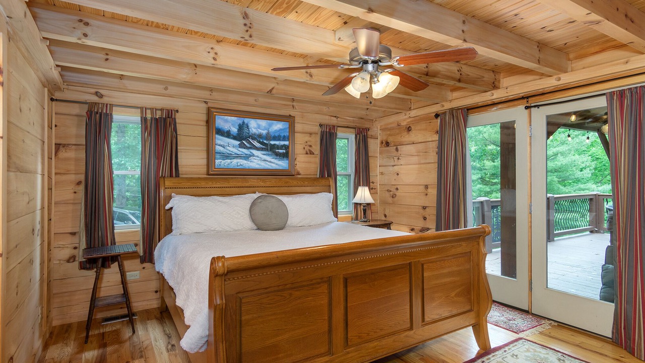 Photo of Bedroom in Burnsville