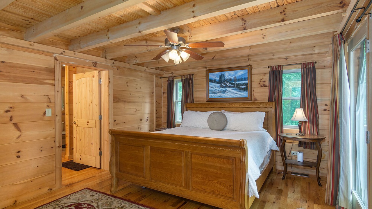Photo of Bedroom in Burnsville