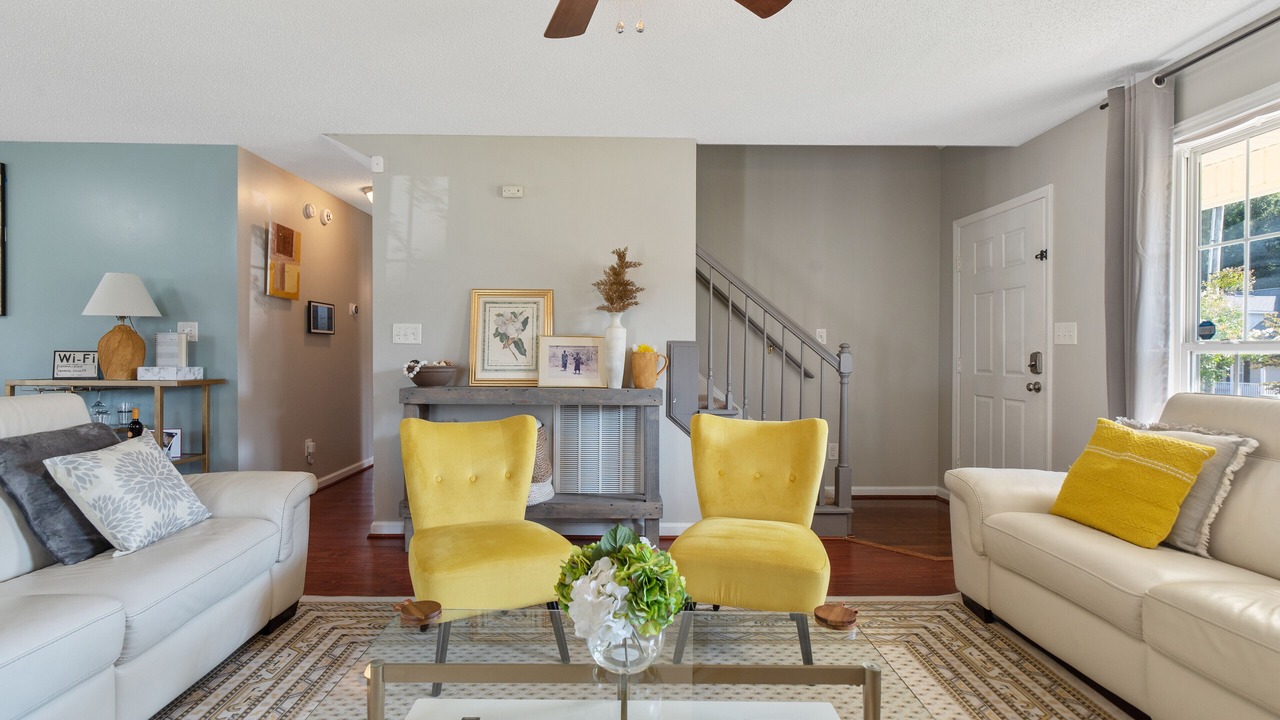 Photo of Livingroom in Southeast Raleigh