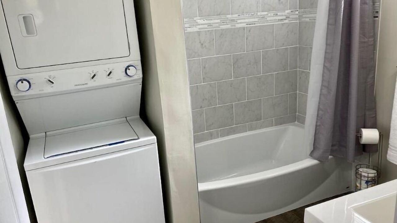 Photo of Bathroom in South View