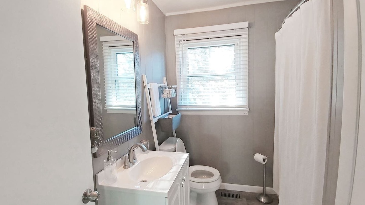Photo of Bathroom in Colington