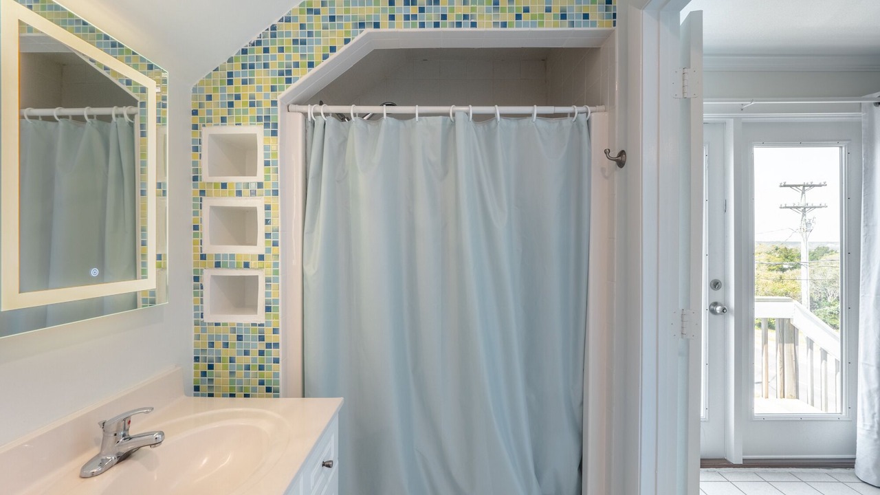 Photo of Bathroom in Topsail Beach