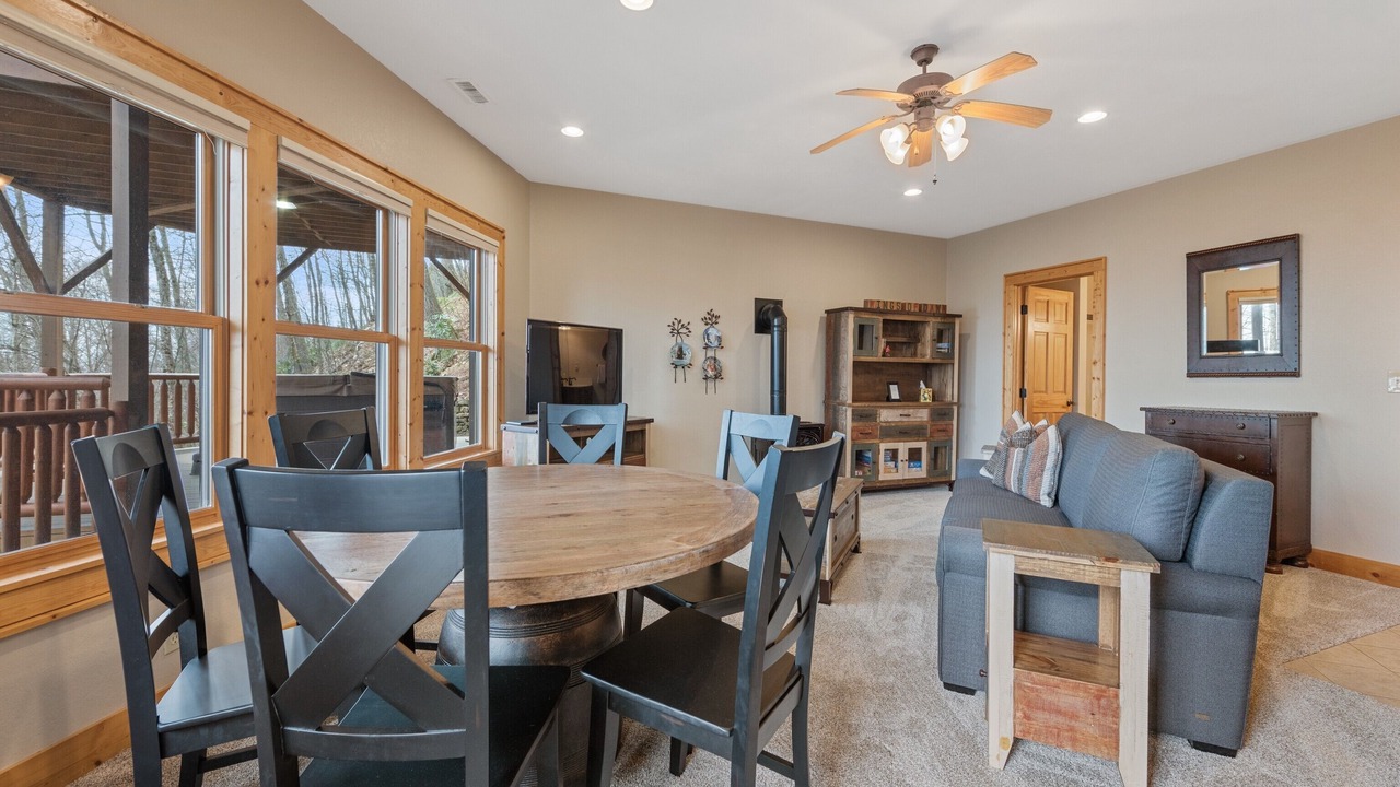 Photo of Livingroom in Waynesville