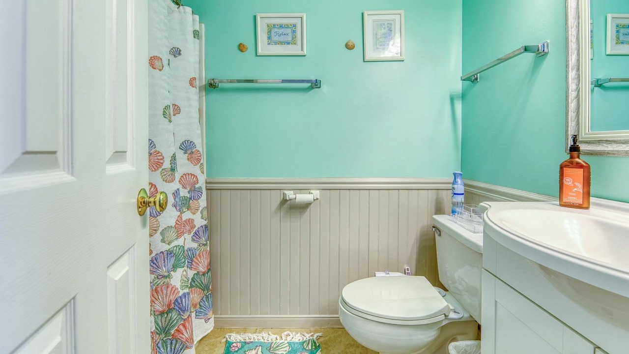 Photo of Bathroom in North Topsail Beach