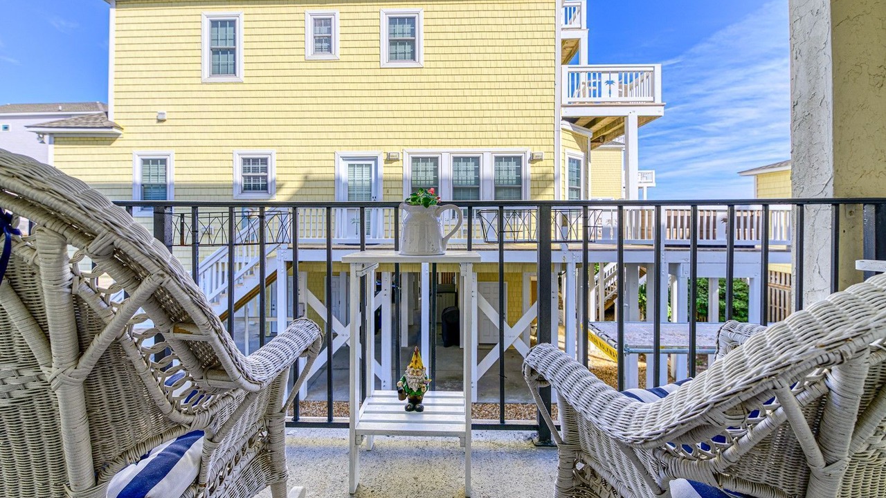 Photo of Patio Balcony in North Topsail Beach