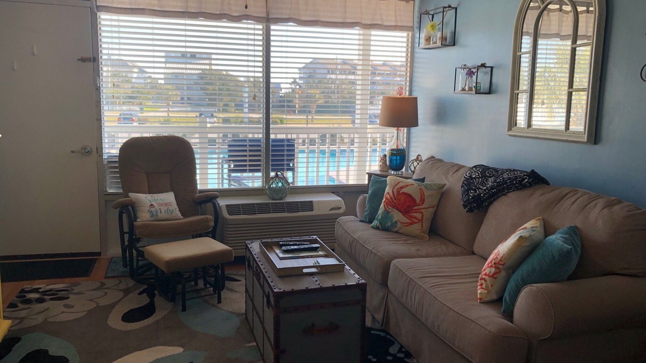 Photo of Livingroom in Atlantic Beach