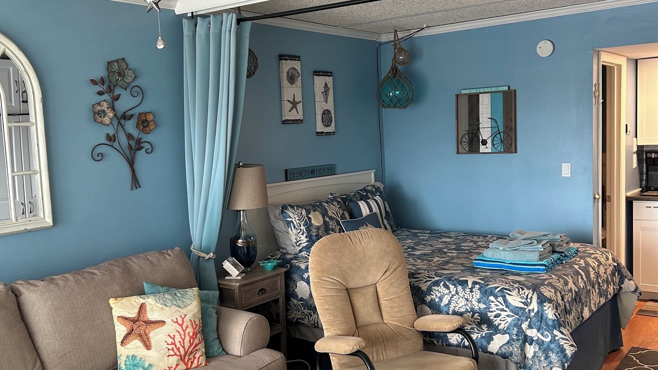 Photo of Bedroom in Atlantic Beach