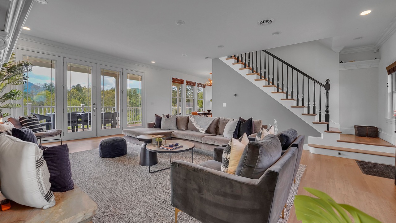 Photo of Livingroom in Leicester