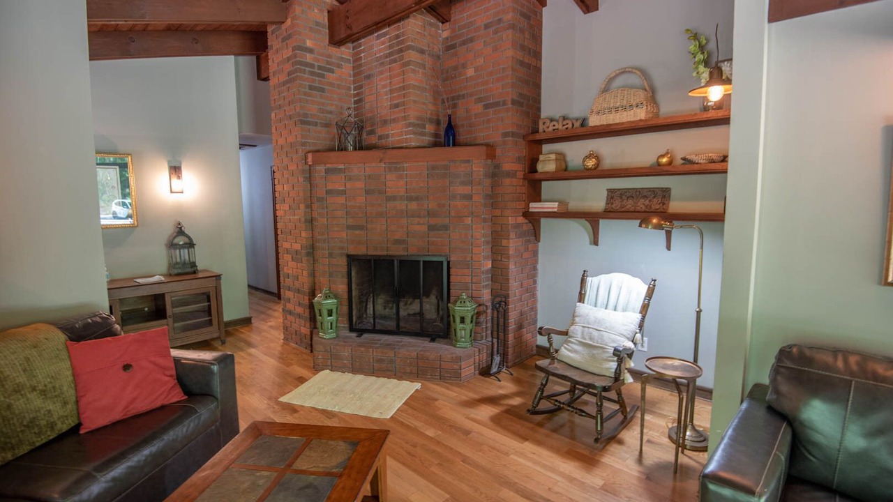 Photo of Livingroom in Grassy Creek