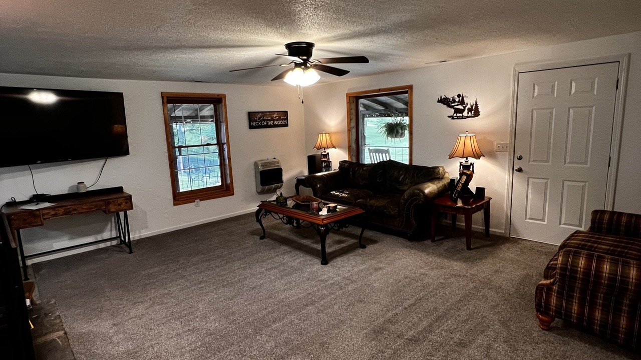 Photo of Livingroom in Weaverville