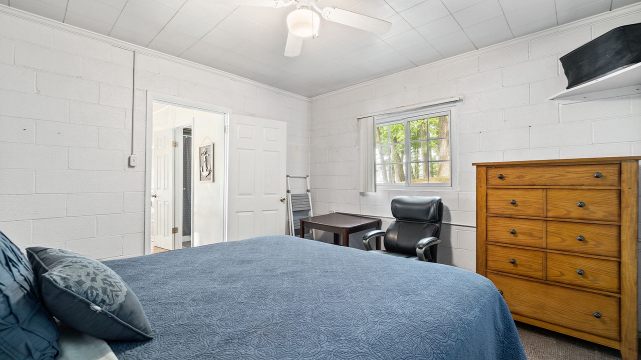 Photo of Bedroom in Mooresville