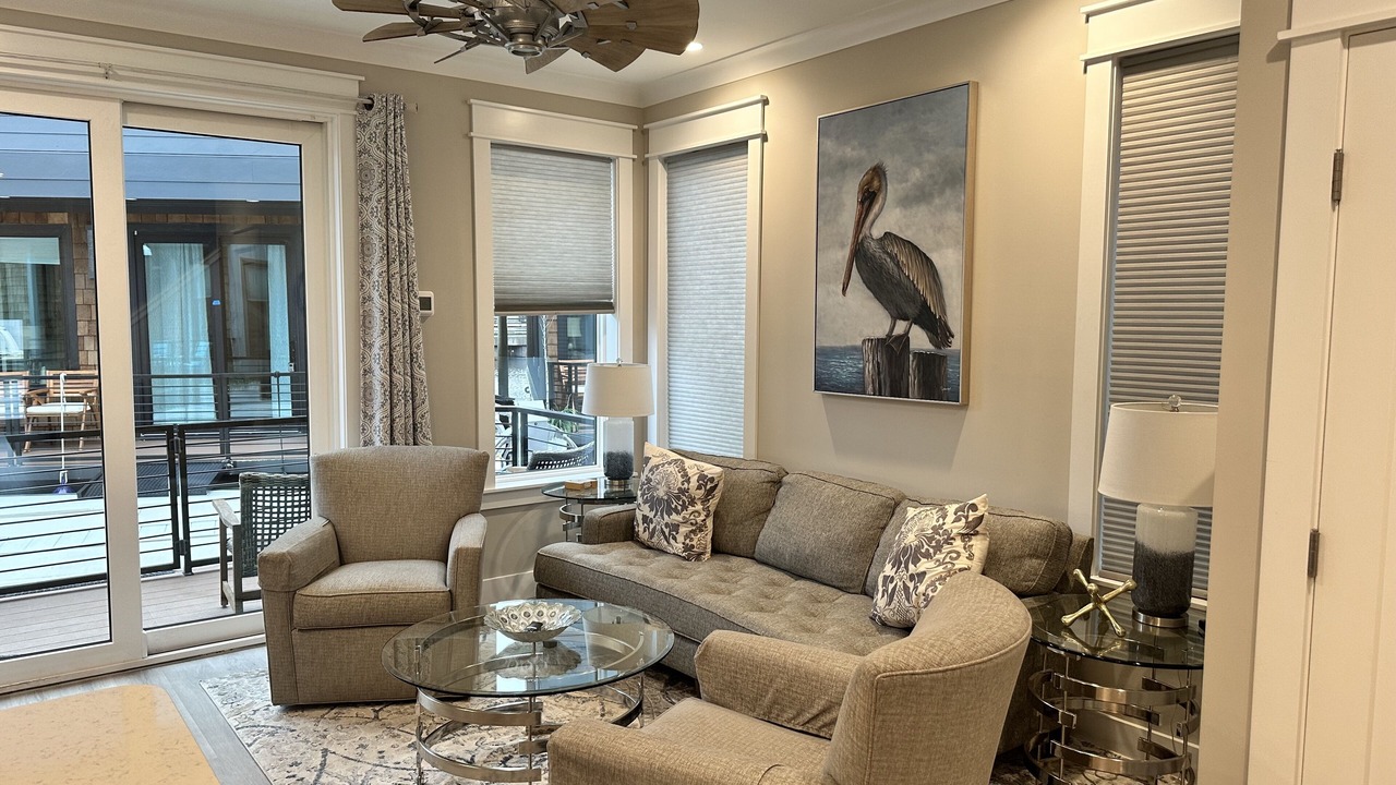 Photo of Livingroom in River District