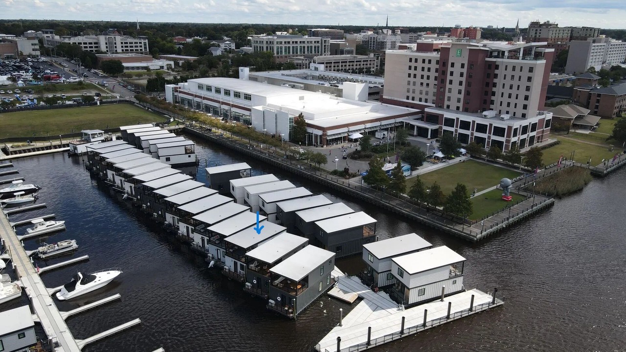 Photo of Outdoor in River District