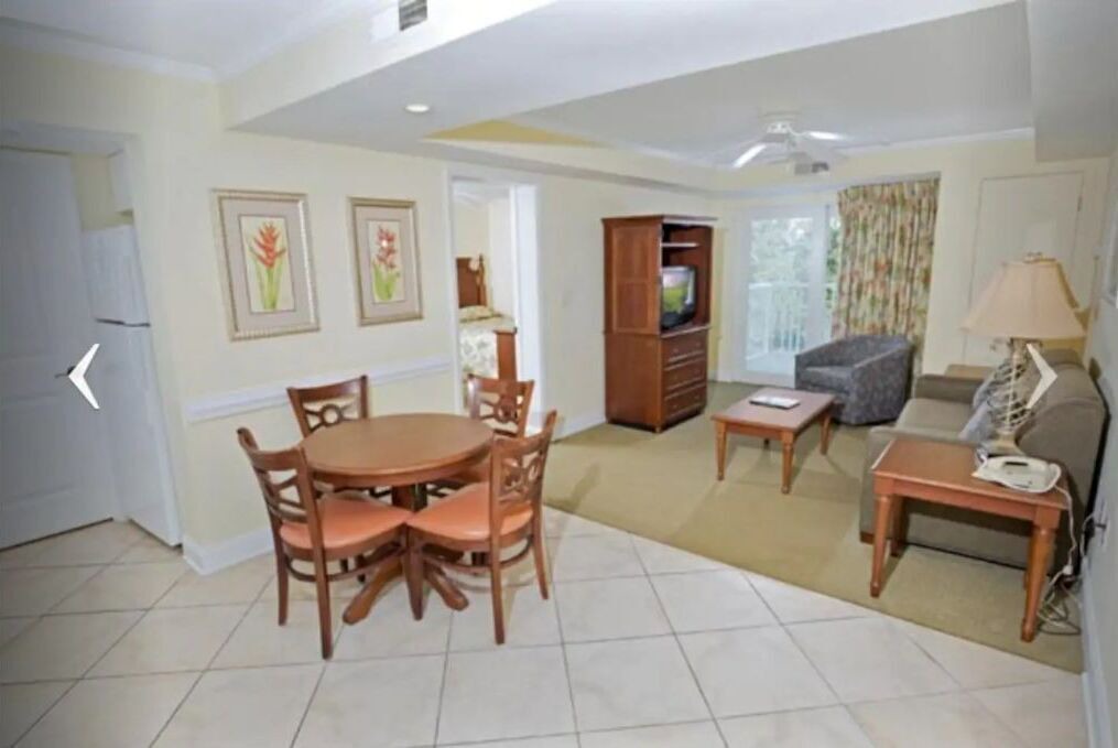 Photo of Livingroom in North Litchfield Beach