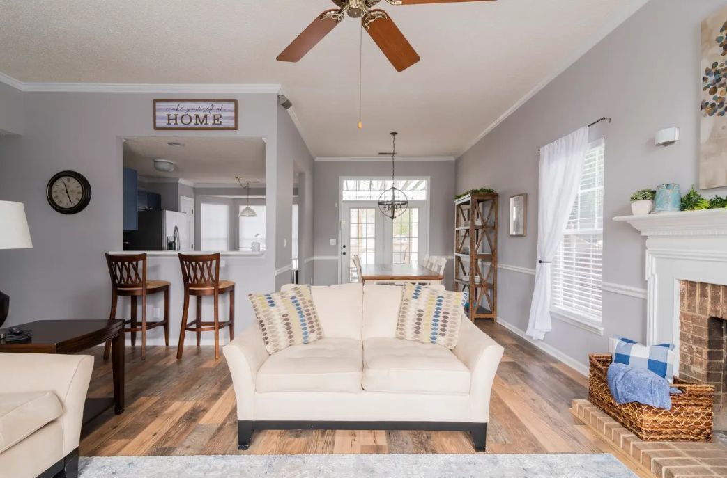 Photo of Livingroom in Paw Creek