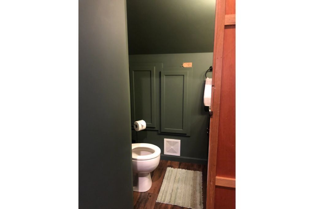 Photo of Bathroom in Belmont Historic District