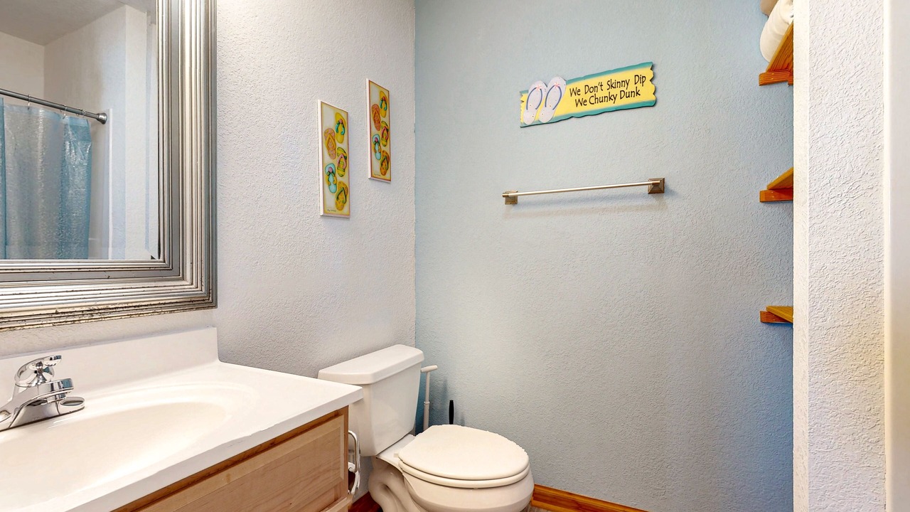 Photo of Bathroom in Waves