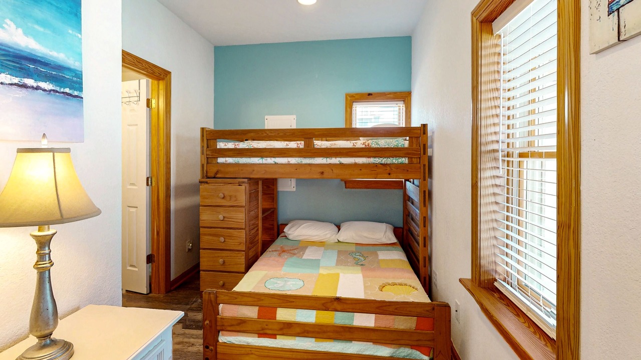 Photo of Bedroom in Waves