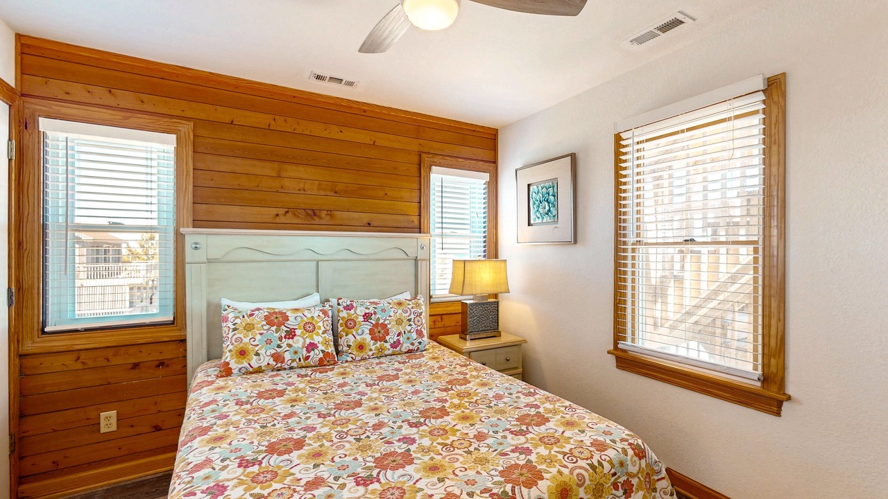 Photo of Bedroom in Waves