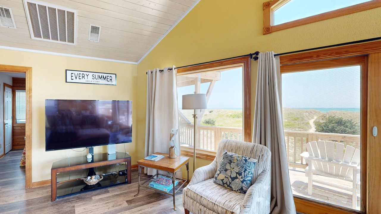 Photo of Livingroom in Waves