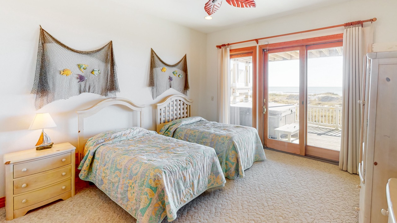 Photo of Bedroom in Hatteras