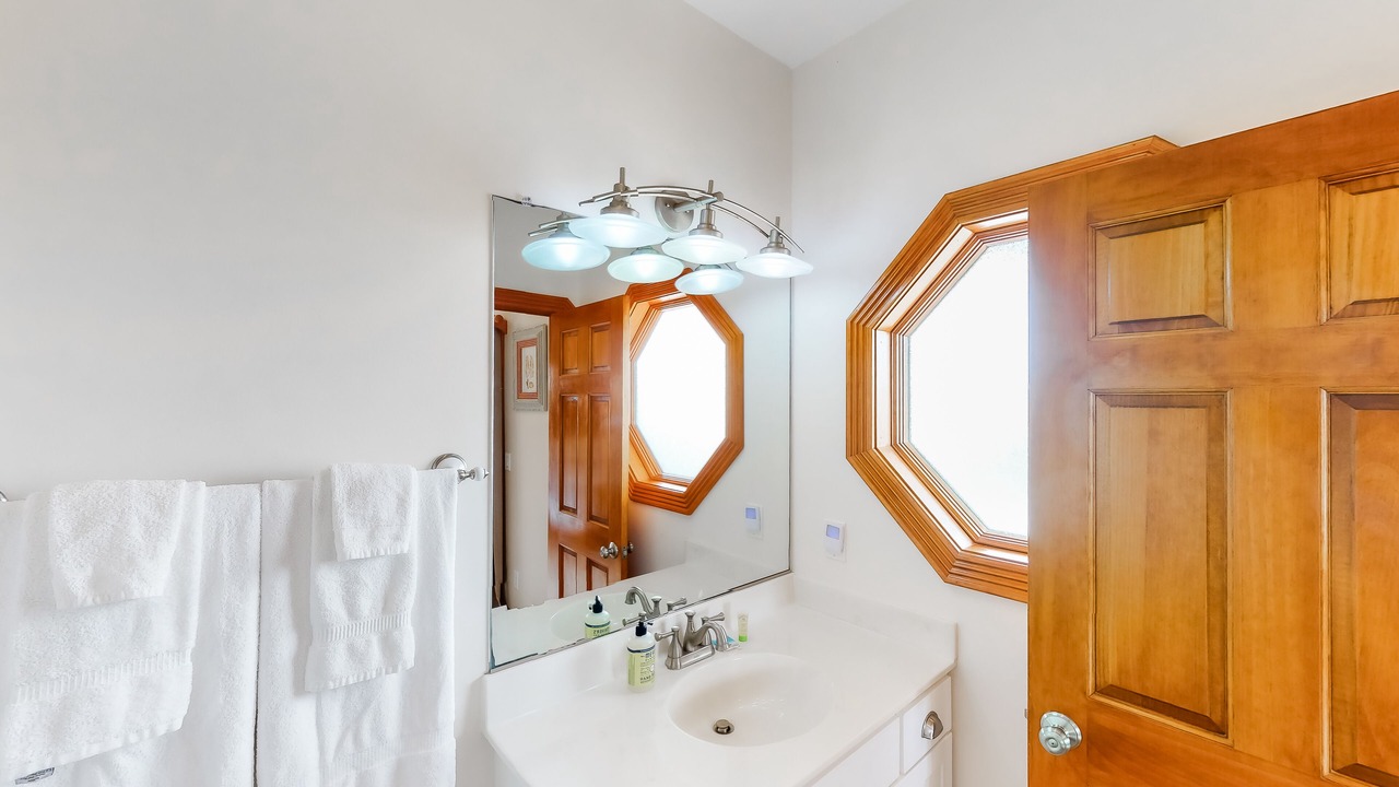 Photo of Bathroom in Sunset Village