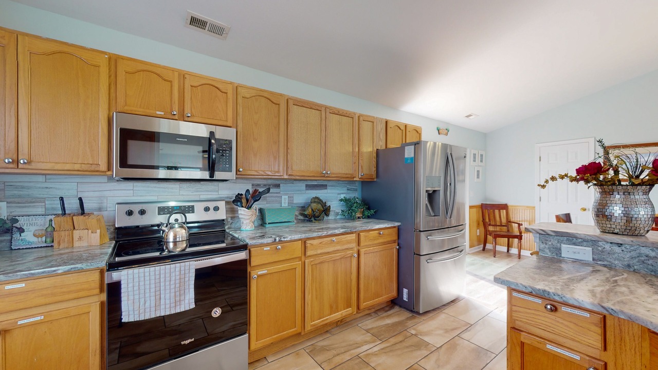 Photo of Kitchen in Wind Over Waves