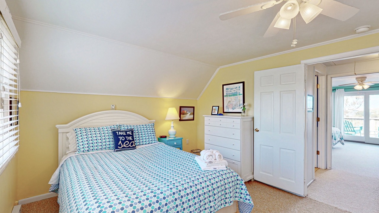 Photo of Bedroom in Indiantown Shores