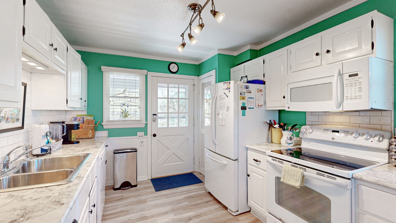 Photo of Kitchen in Indiantown Shores