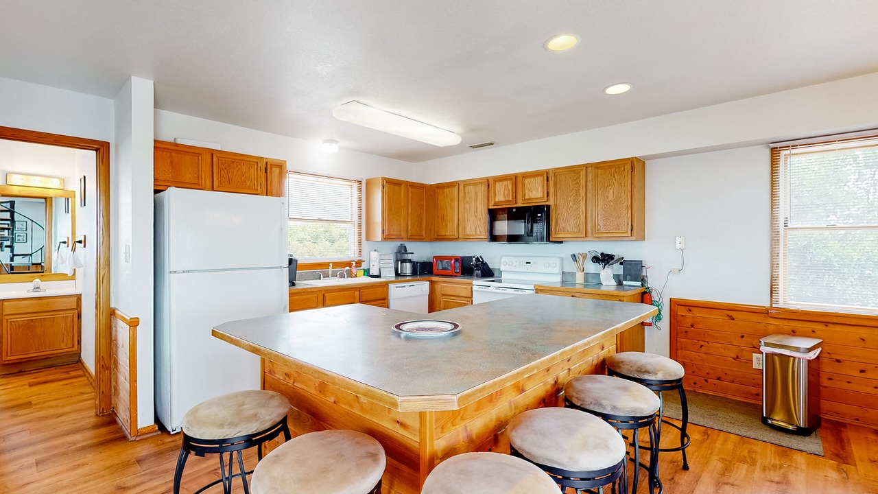 Photo of Kitchen in Brigands' Bay