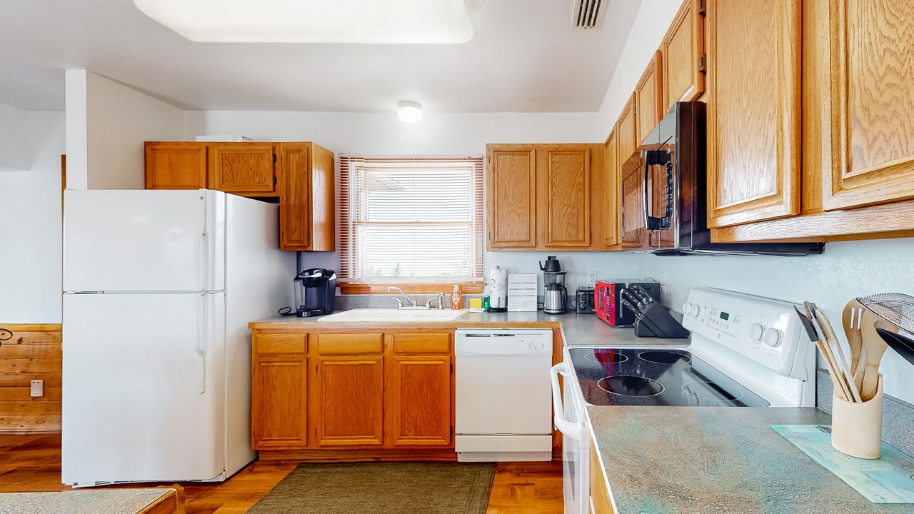Photo of Kitchen in Brigands' Bay