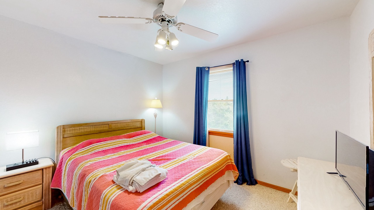 Photo of Bedroom in Brigands' Bay