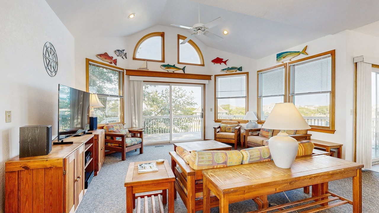 Photo of Livingroom in Brigands' Bay
