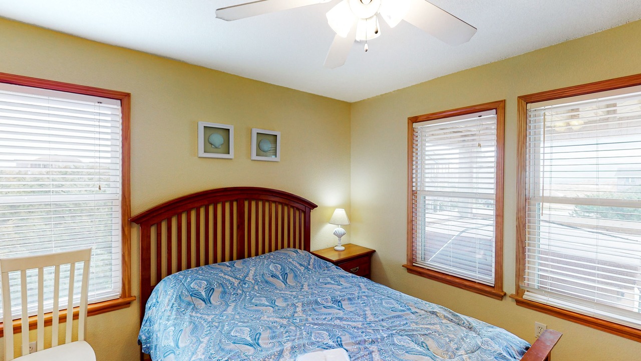 Photo of Bedroom in Hatteras