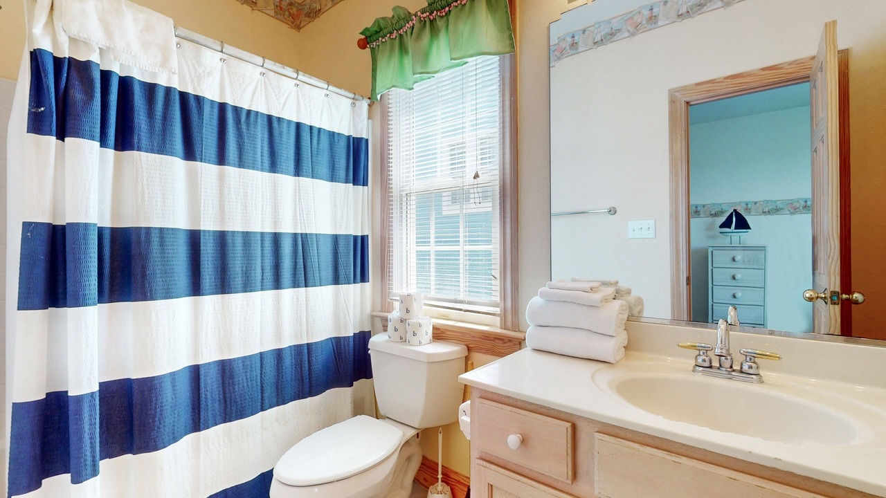 Photo of Bathroom in Hatteras