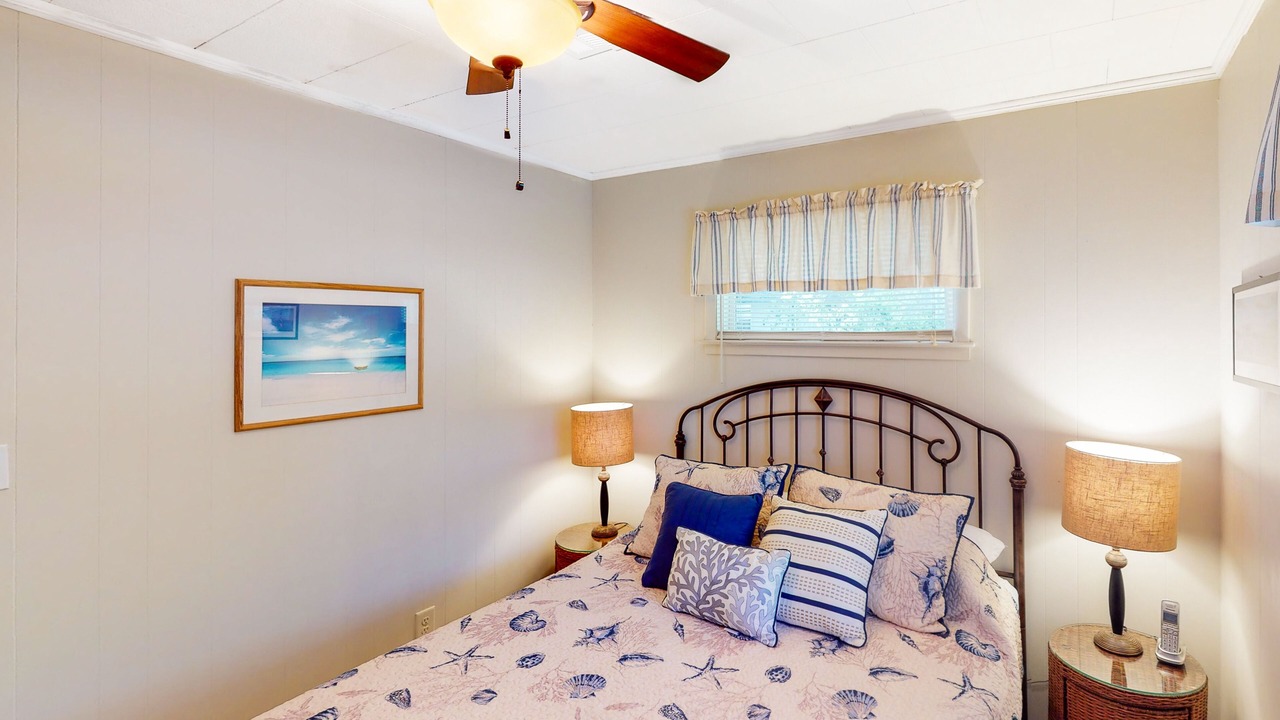 Photo of Bedroom in Brigands' Bay