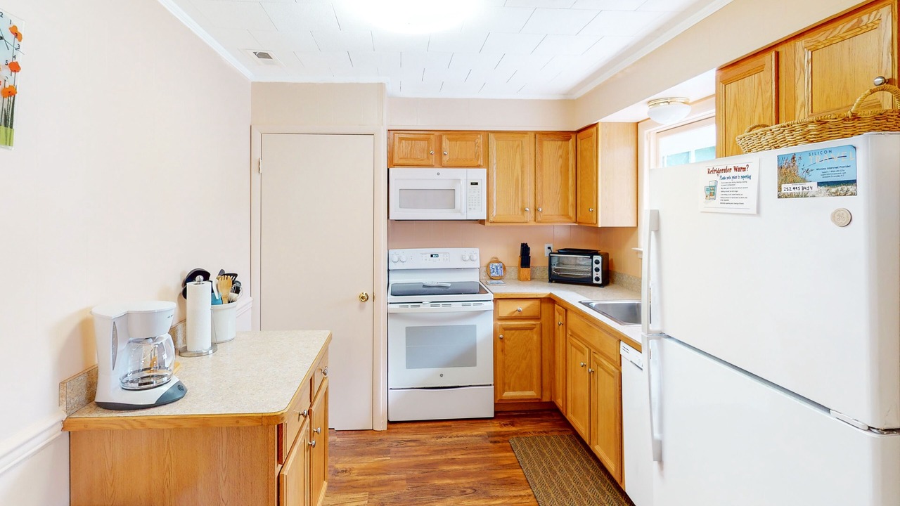 Photo of Kitchen in Brigands' Bay