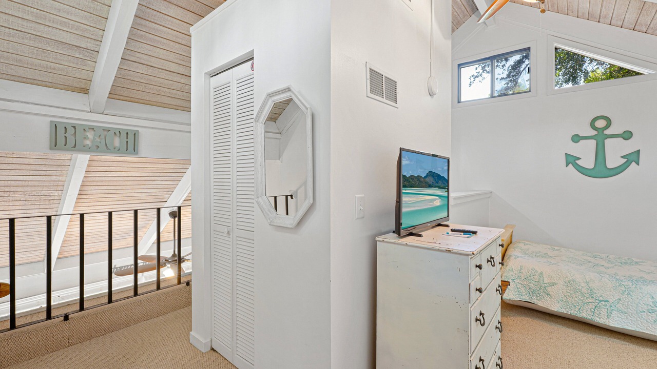 Photo of Bedroom in Night Heron