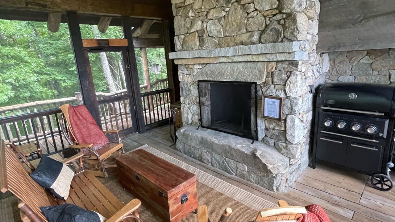 Photo of Livingroom in Sapphire