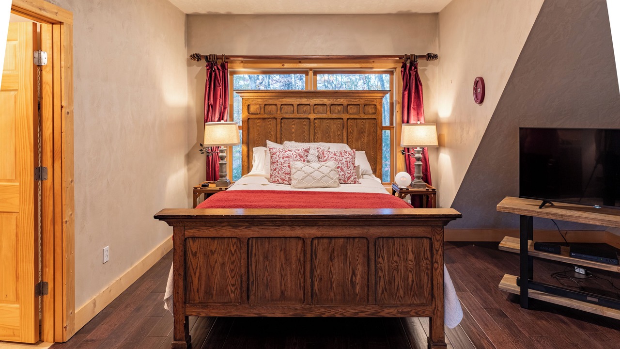 Photo of Bedroom in Cedar Hill