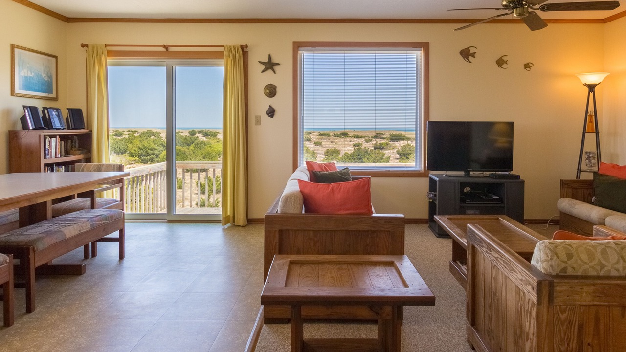 Photo of Livingroom in Avon