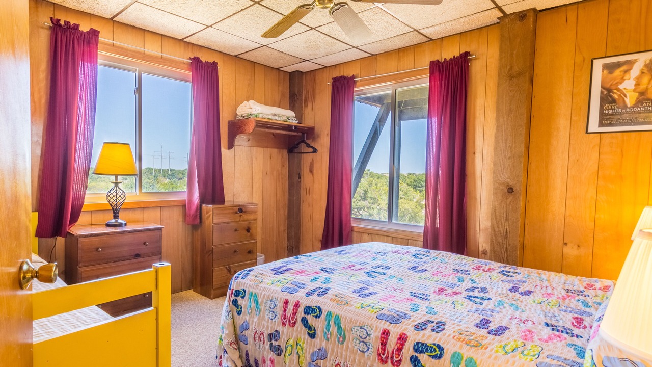 Photo of Bedroom in Avon