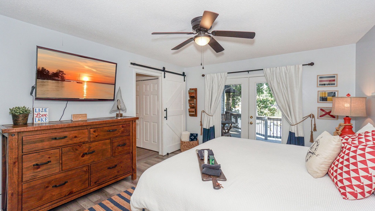 Photo of Bedroom in New London