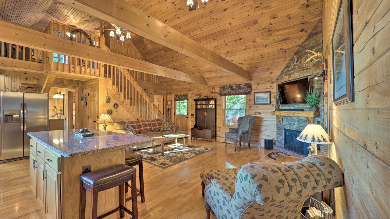 Photo of Livingroom in Hays